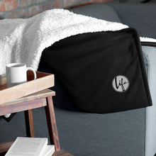 Load image into Gallery viewer, LC Logo Premium sherpa blanket
